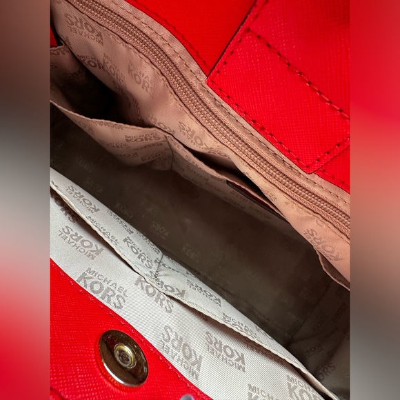 Michael kohrs purse - Picture 5 of 8